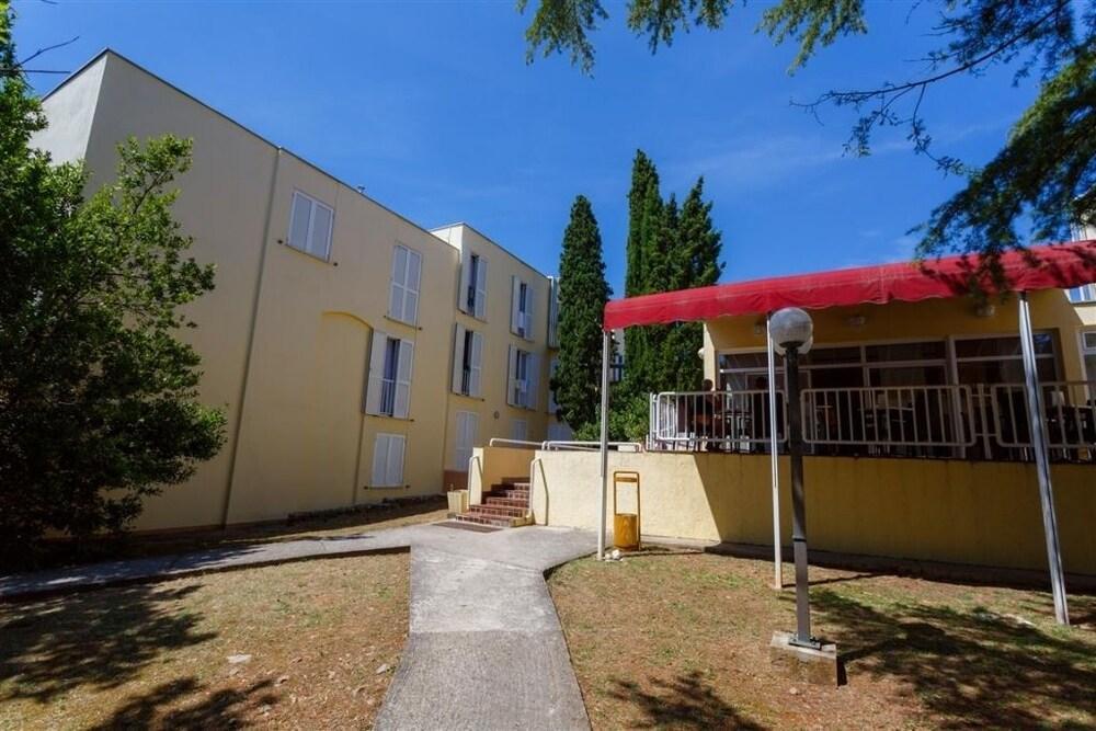 Villa Lovorka - Hotel Resort Drazica Krk Town Exterior photo